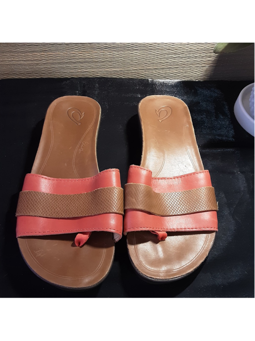 OluKai Ola Huna-W Women's Leather Slide Toe Loop Sandals Coral Brown Size 7
